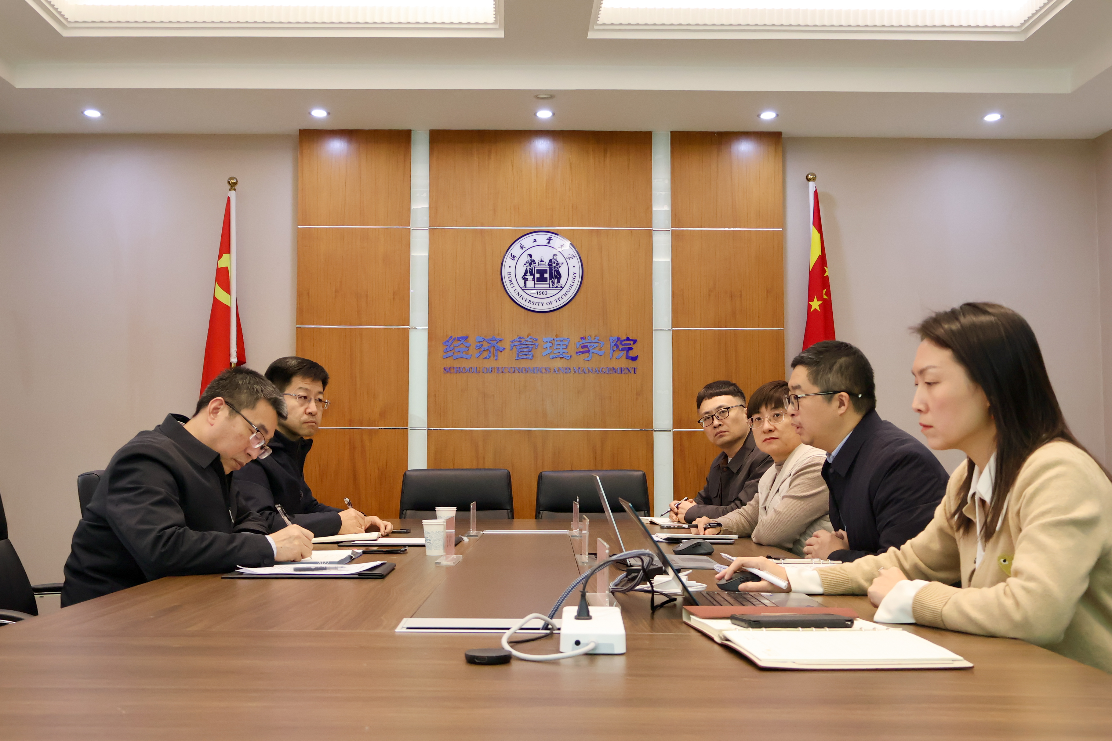王利民莅临bat365官网指导工作 (2).jpg