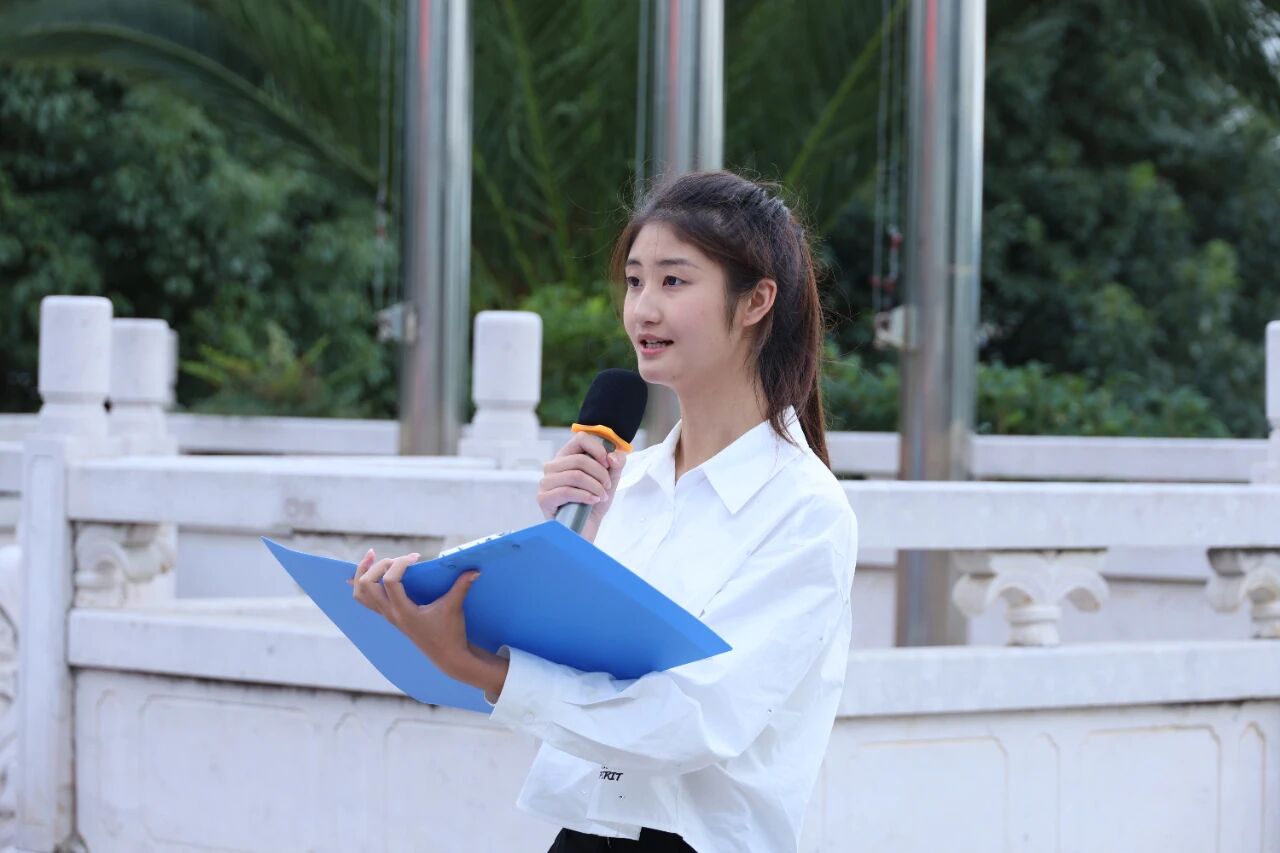 1762304525514014403.jpg b275d13c2a480d3dd750e6504a71f3d0.jpg